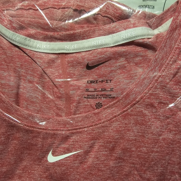 Nike Dri-FIT One T-Shirt #1 - Picture 7 of 9
